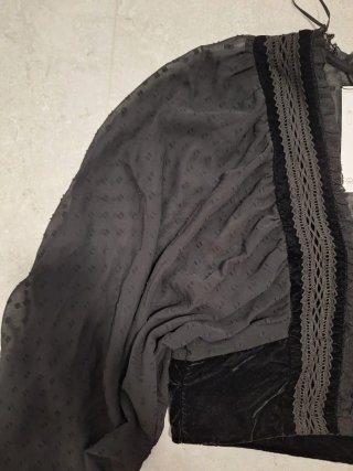Blusa fiesta negra sin estrenar talla S