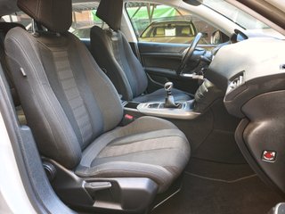 Peugeot 308 2016