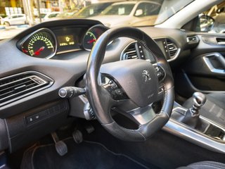 Peugeot 308 2016
