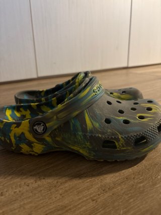 Crocs multicolor talla M