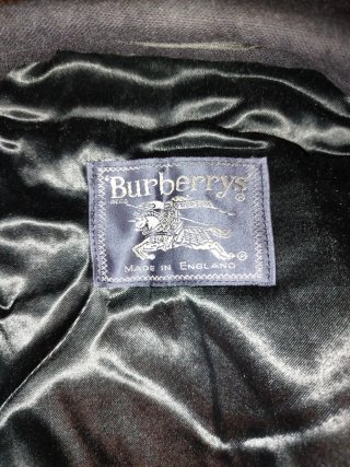 Gabardina Burberry Negra