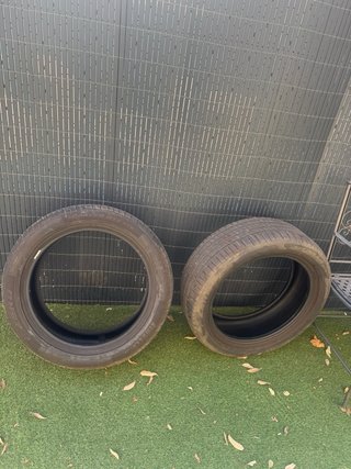 Neumáticos Pirelli 235/50 R19 99W - 4 ruedas 300€