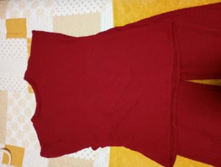 Conjunto camiseta y pantalón mujer rojo