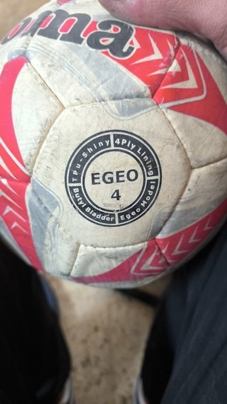 Confezione da 12 palloni da calcio + cesta