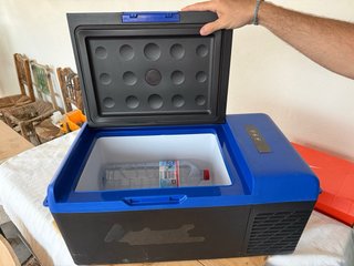 Mueble camper para furgoneta pequeña
