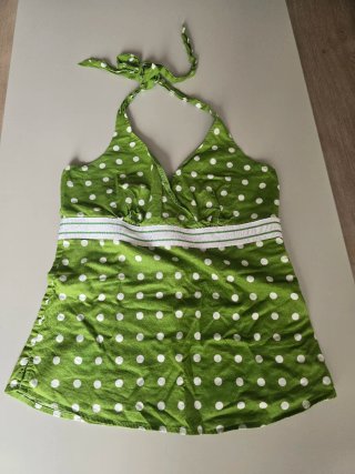 Top vintage verde con lunares blancos
