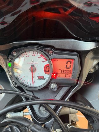 Suzuki GSX-R 600 Negra