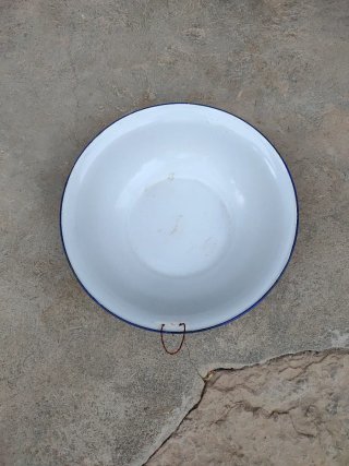 Palangana antigua esmaltada