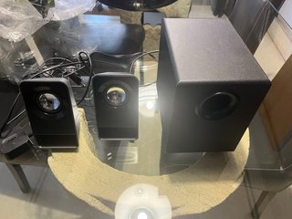 Altavoces Logitech Negros