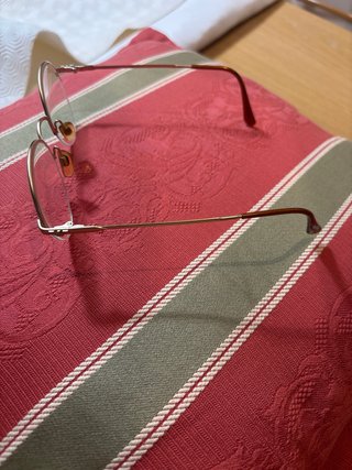 Montura de gafas Armani doradas