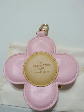 Llavero Louis vuitton Rosa pastel