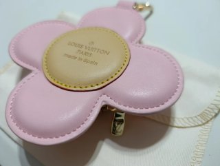 Llavero Louis vuitton Rosa pastel