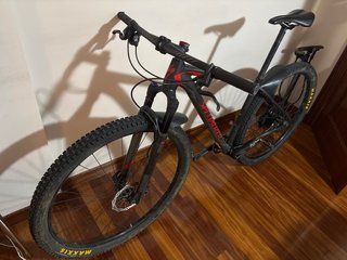 Bicicleta Montaña Specialized Negra/Roja talla M