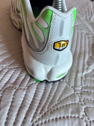 Nike Air Max Plus TN Branco e Verde Neon