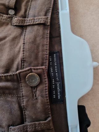 Pantalón marrón