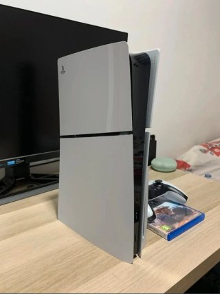 Consola PS5 con Disco y Mando