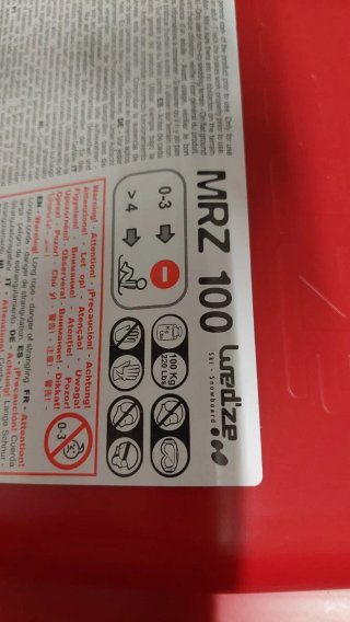 Trineo Wedze MRZ 100 Rojo