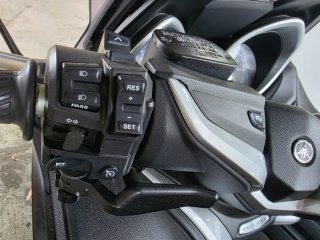 Yamaha TMAX 530 DX Negra