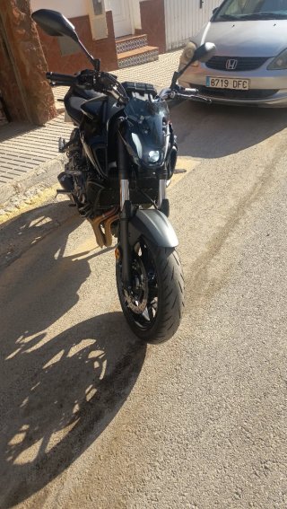 Yamaha MT-07 2023 Negra