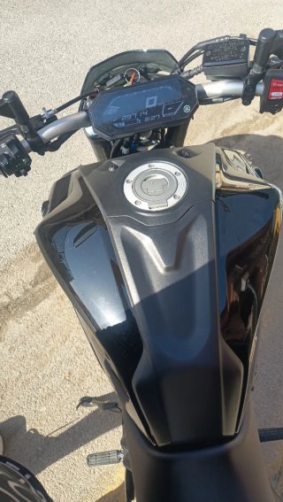 Yamaha MT-07 2023 Negra