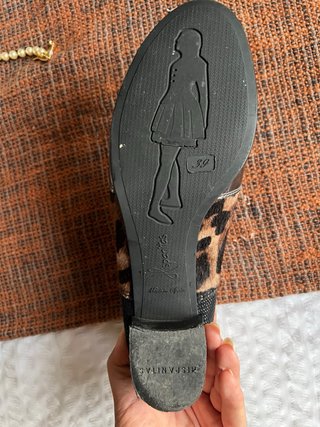 Manoletinas Hispanitas negras y leopardo