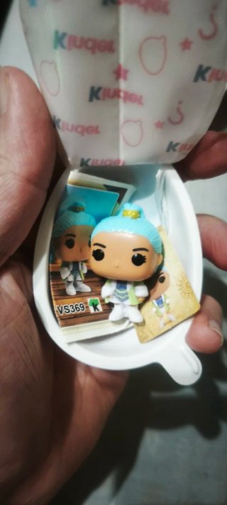 Figura de vivi de kinder joy nueva