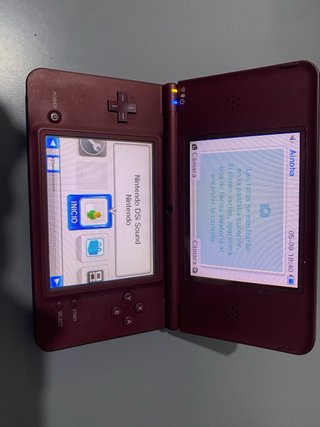 Nintendo DS XL Roja