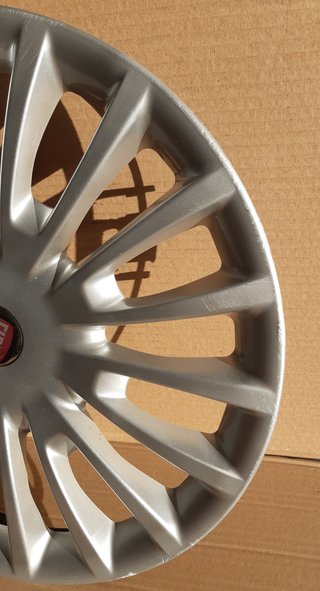 TAPACUBOS FIAT BRAVO 16"