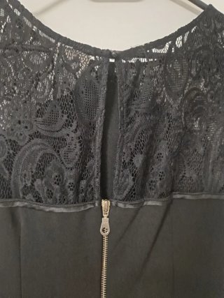 Vestido negro con encaje