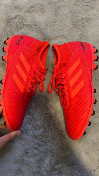 Zapatillas de fútbol Adidas rojas