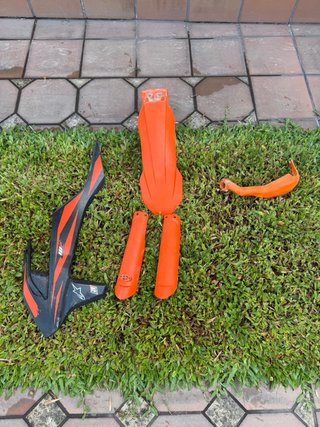 PARA REPUESTO Kit Plásticos KTM Naranja y Negro