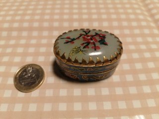 Pastillero Metálico Cloisonné