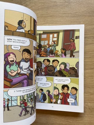 Drama: A Graphic Novel