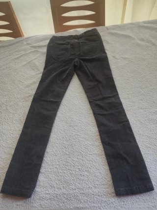Pantalón pana niña Talla 8 años