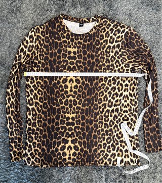 Camiseta Shein Leopardo Manga Larga Talla L