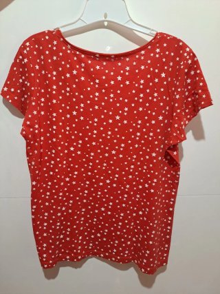 Camiseta Atmosphere estrellas rojas talla M.
