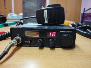6 Emisoras,  2 amplificadores lineales,   medidor