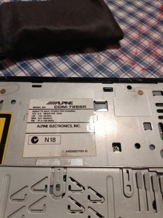 2 Radio CD (sin carátulas frontales)