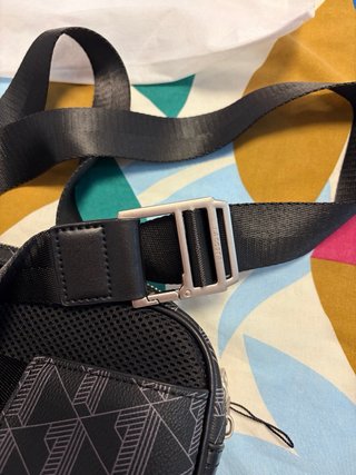 Riñonera Lacoste Negra