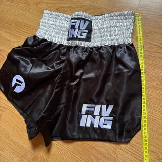 Short Muay Thai Fiving satinado – Talla M/L