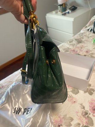 Bolso JW PEI verde cocodrilo