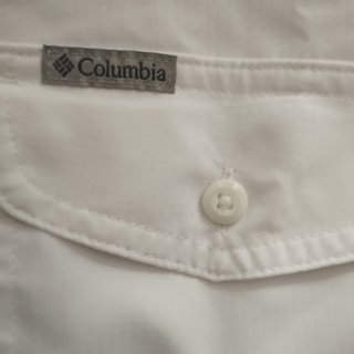 0079 Camisa Columbia blanca talla L