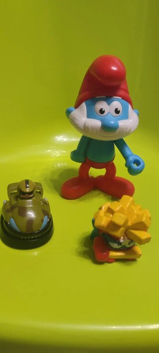 Papa Pitufo y figuras