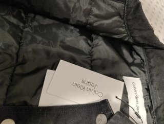Chaleco vaquero Calvin Klein negro y marrón