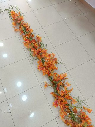 Ramo de flores artificiales decorativas