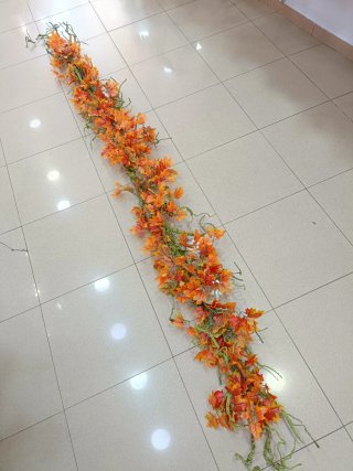 Ramo de flores artificiales decorativas