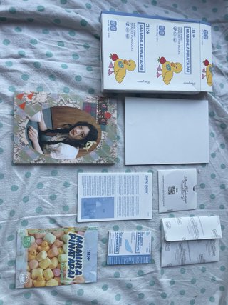 Cd Illit Mamihlapinatapai paw, paw! Minju edition