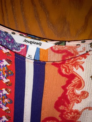 Blusa Desigual Estampada con hilitos dorados