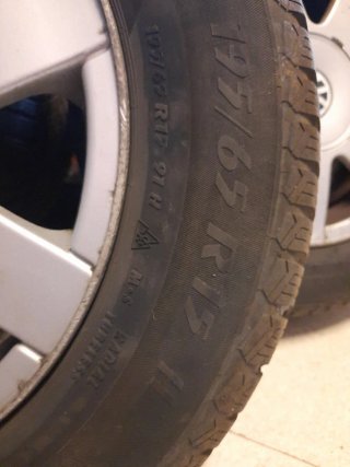 Llantas aluminio VW Touran con neumáticos