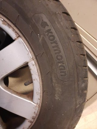 Llantas aluminio VW Touran con neumáticos